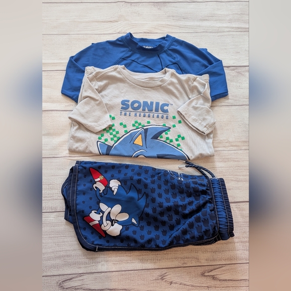 Sonic the hedgehog Other - Sonic The Hedgehog Boys Size 4/5 Bundle Of T-shirts And Short